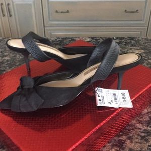 ZARA BASIC KITTEN HEELS WITH A BOW NWT